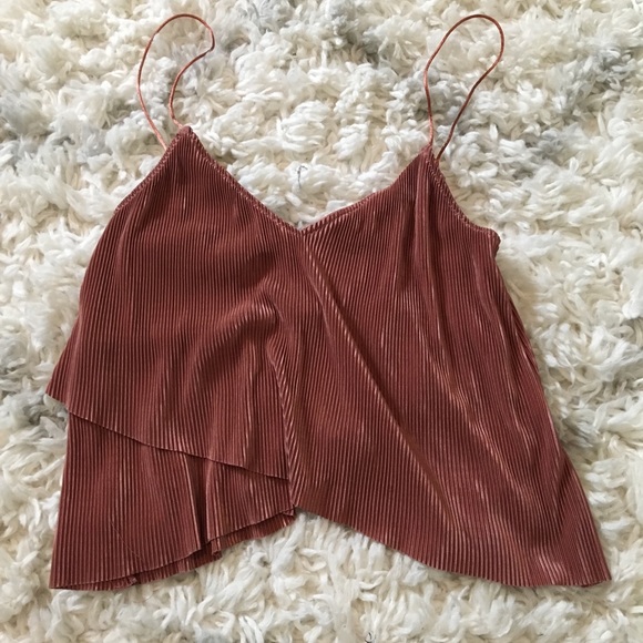 silence + noise Tops - Pink shiny cropping tank top